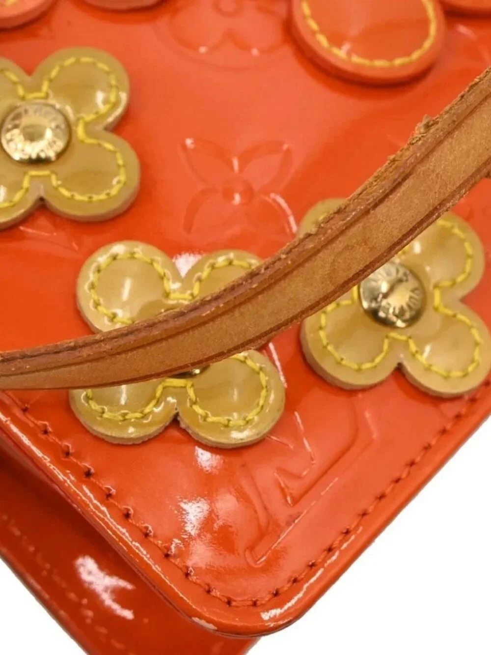 Louis Vuitton outside 	a